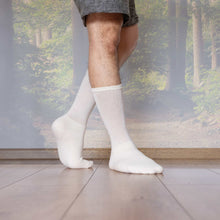 Load image into Gallery viewer, organic cotton athletic socks