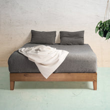Load image into Gallery viewer, organic linen bed sheets