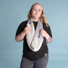 Load image into Gallery viewer, synthetic-free 100% organic merino wool infinity scarf