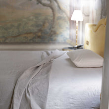 Load image into Gallery viewer, organic linen bed sheets