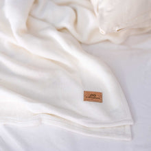 Load image into Gallery viewer, organic linen blanket synthetics-free plastic-free