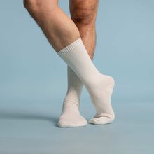 Load image into Gallery viewer, warm 100% organic merino socks