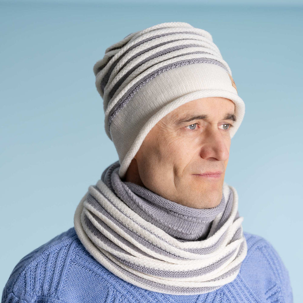 Organic merino popout knit hat