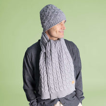 Load image into Gallery viewer, warm organic merino hat