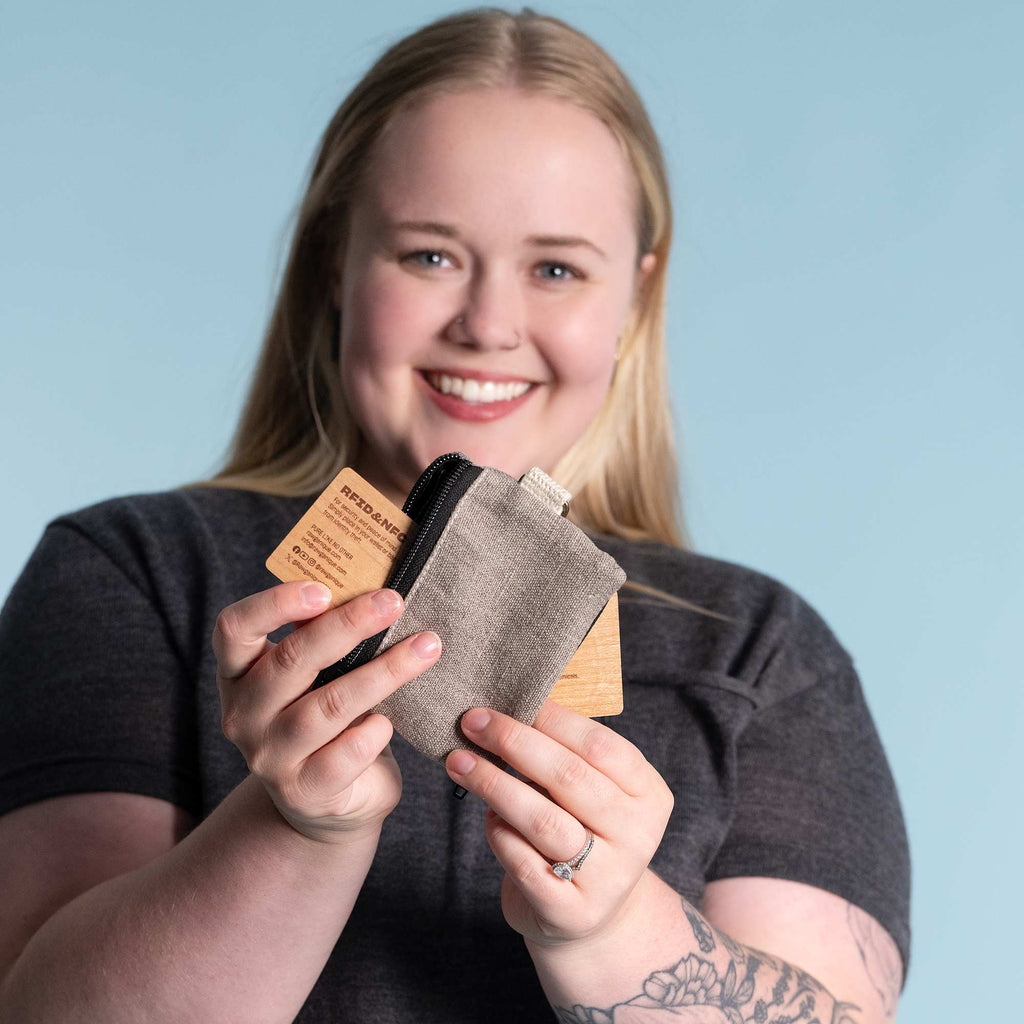 plastic-free organic linen slim wallet