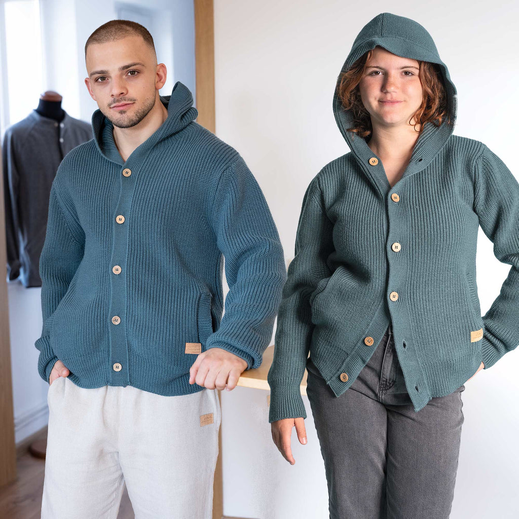 100% organic merino cardigan with hoodie plastic-free