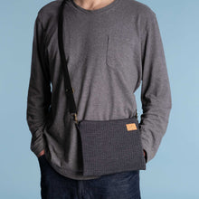 Load image into Gallery viewer, organic merino wool sacoche bag