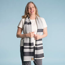 Load image into Gallery viewer, 100% merino wool scarf