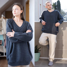 Load image into Gallery viewer, 100% organic merino v-neck sweater warm plastic-free