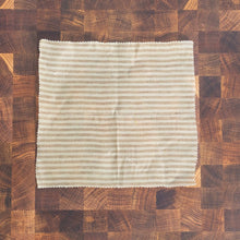 Load image into Gallery viewer, FOODSVILLE Reusable 100% Organic Hemp Waxed Food Wraps (Beeswaxed, Plastic-free, No Polyester, No Synthetics) (100% Biodegradable)