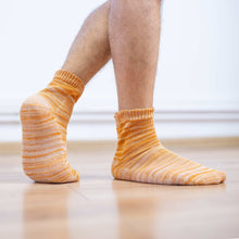 Load image into Gallery viewer, organic linen socks no elastic