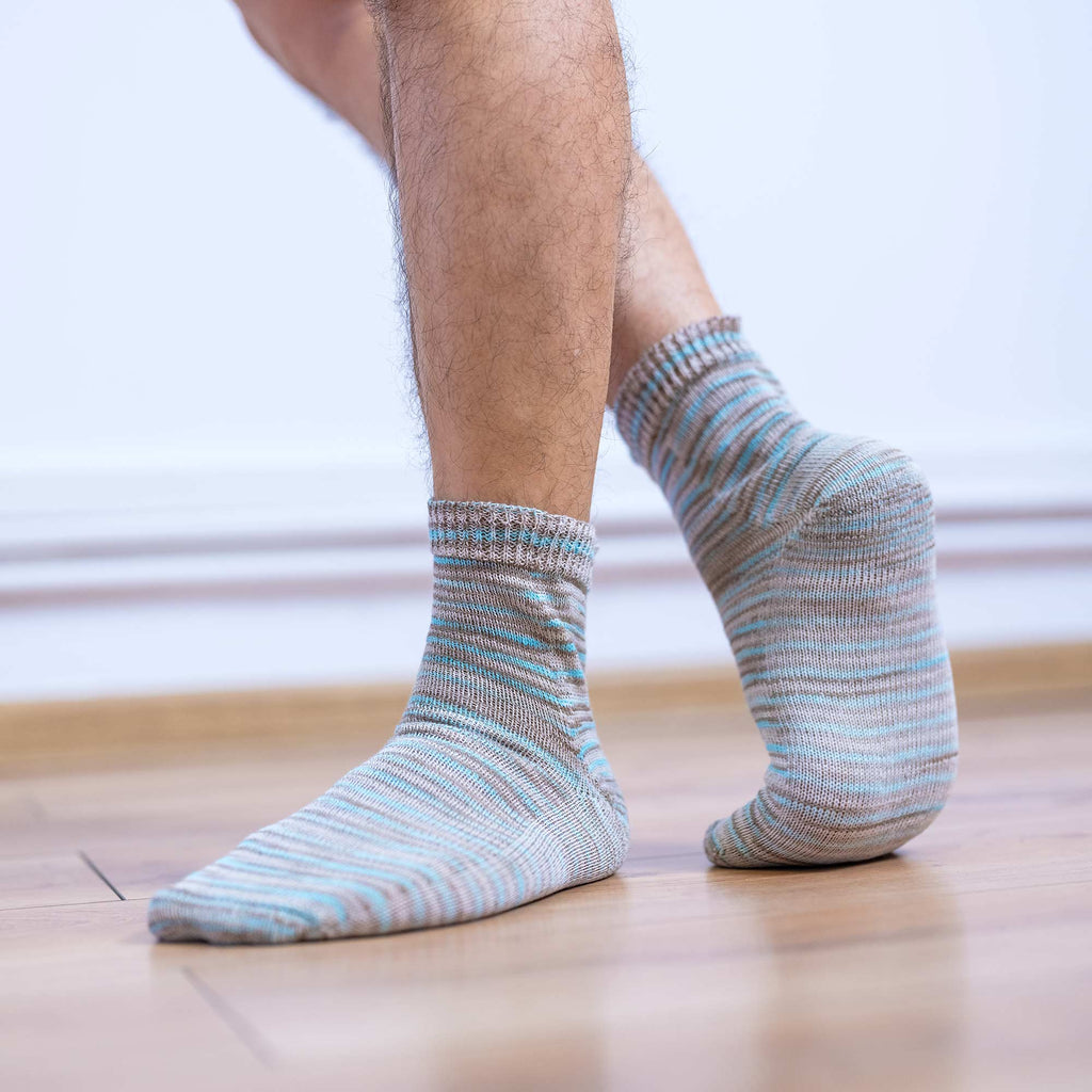 Organic linen socks elastic-free