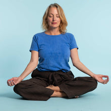 Load image into Gallery viewer, women's 100% organic cotton t-shirt made in usa