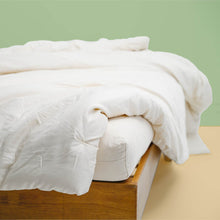 Load image into Gallery viewer, wool comforter