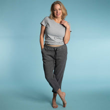 Load image into Gallery viewer, women's organic cotton crop joggers