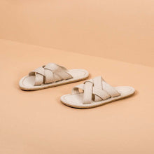 Load image into Gallery viewer, hemp sandals with natural rubber soles