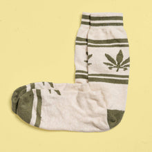 Load image into Gallery viewer, hemp socks made in usa